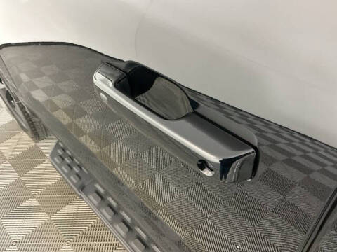 2025 Ford F-150 Lightning Platinum