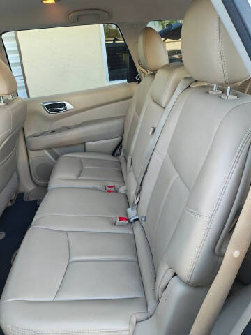 2014 Nissan Pathfinder SL