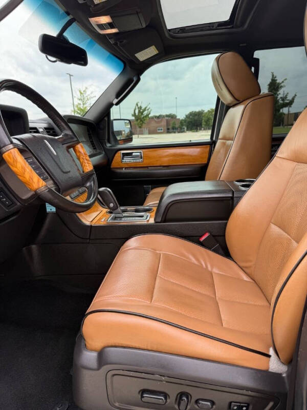 2012 Lincoln Navigator L