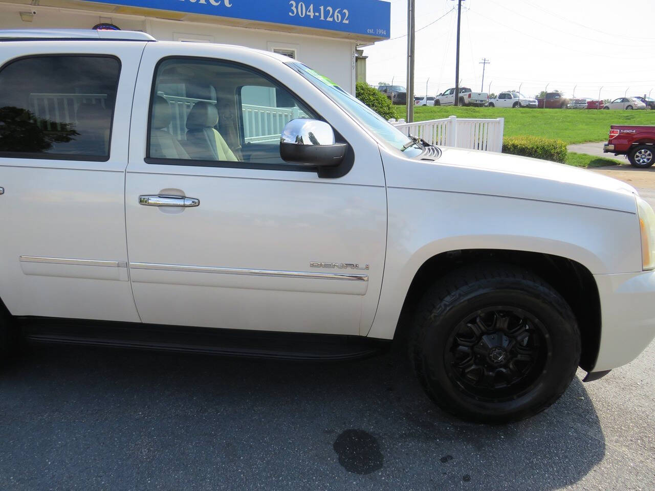 2010 GMC Yukon for sale at Colbert's Auto Outlet in Hickory, NC