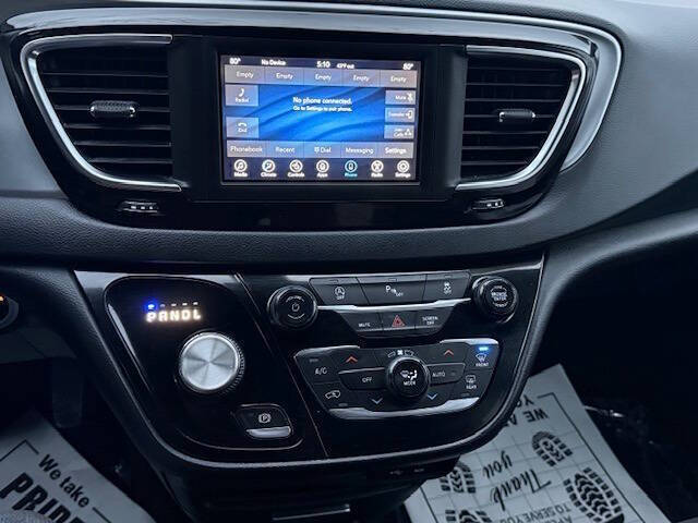 2020 Chrysler Pacifica Touring