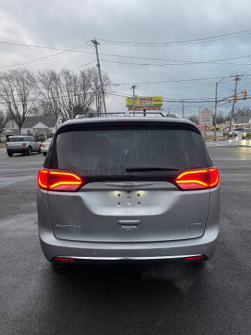 2017 Chrysler Pacifica Limited