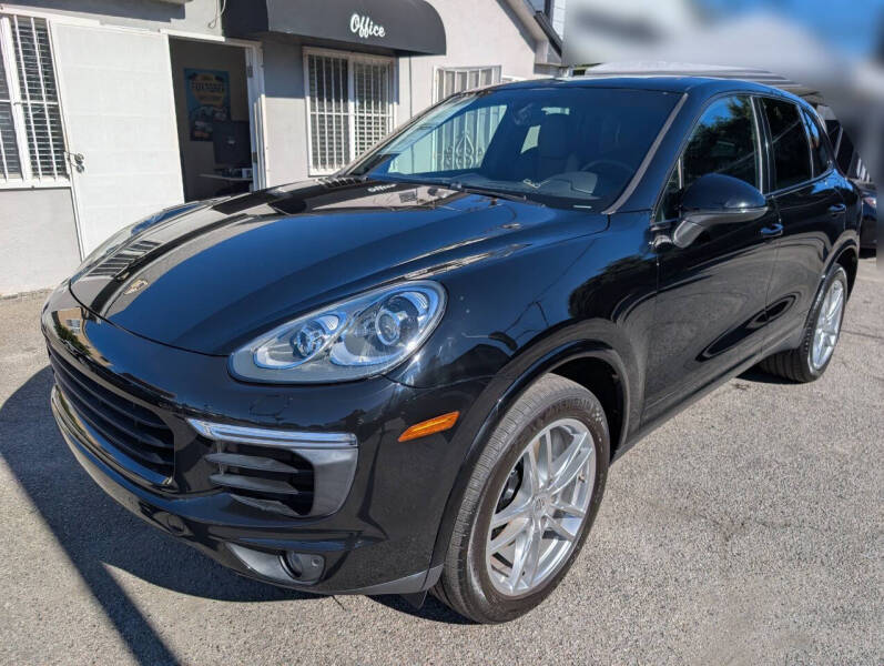 2017 Porsche Cayenne Platinum Edition
