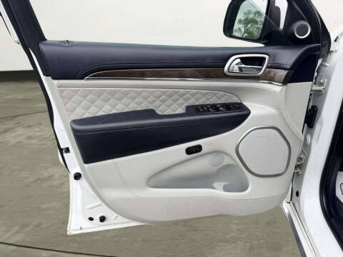 2017 Jeep Grand Cherokee Summit