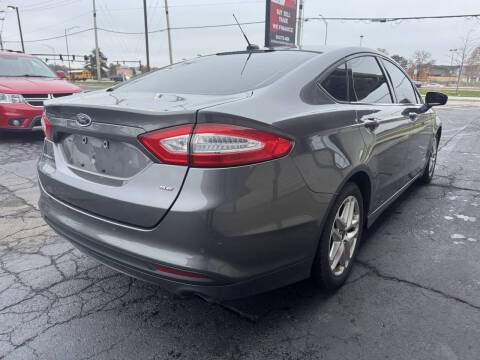 2013 Ford Fusion SE