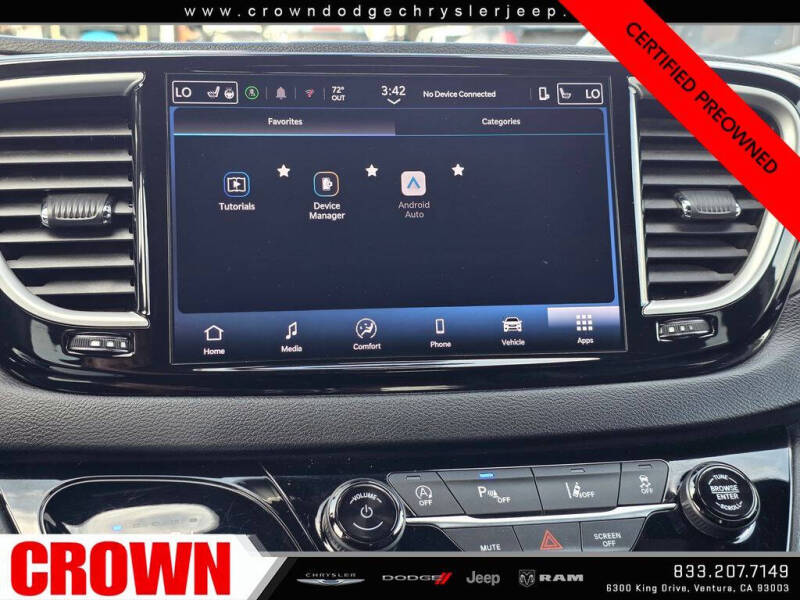 2025 Chrysler Pacifica Select