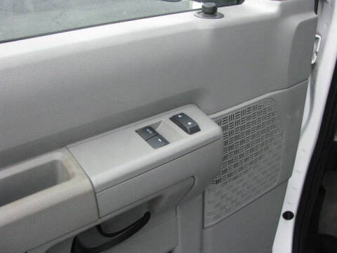 2010 Ford E-Series E-350 SD XLT