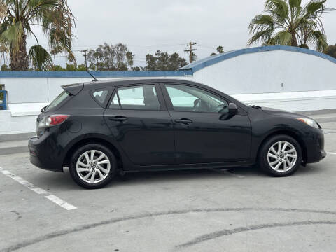 2013 Mazda MAZDA3 i Touring
