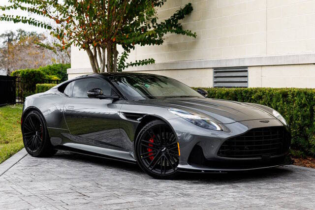 2024 Aston Martin DB12 V8