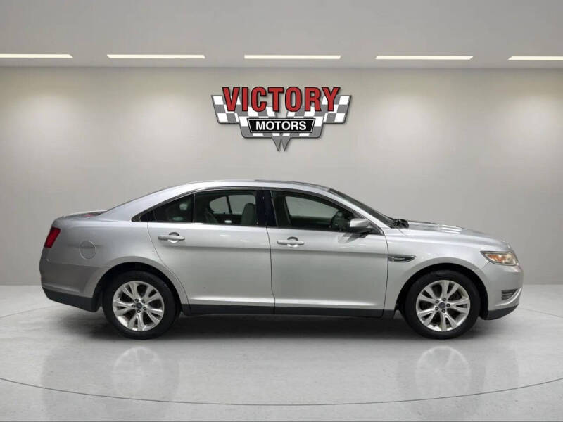 2011 Ford Taurus SEL