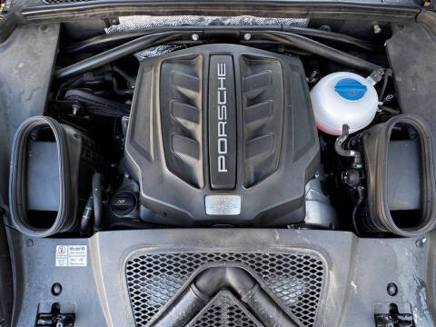 2015 Porsche Macan S