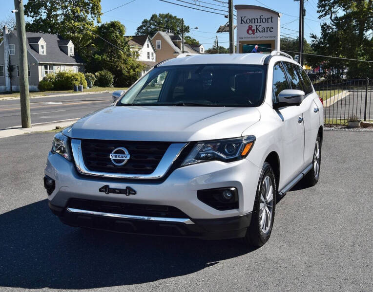2019 Nissan Pathfinder SL