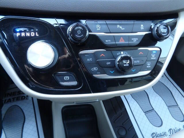 2020 Chrysler Pacifica Touring L