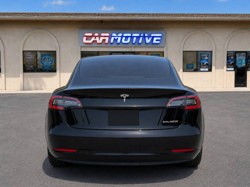 2022 Tesla Model 3 Performance