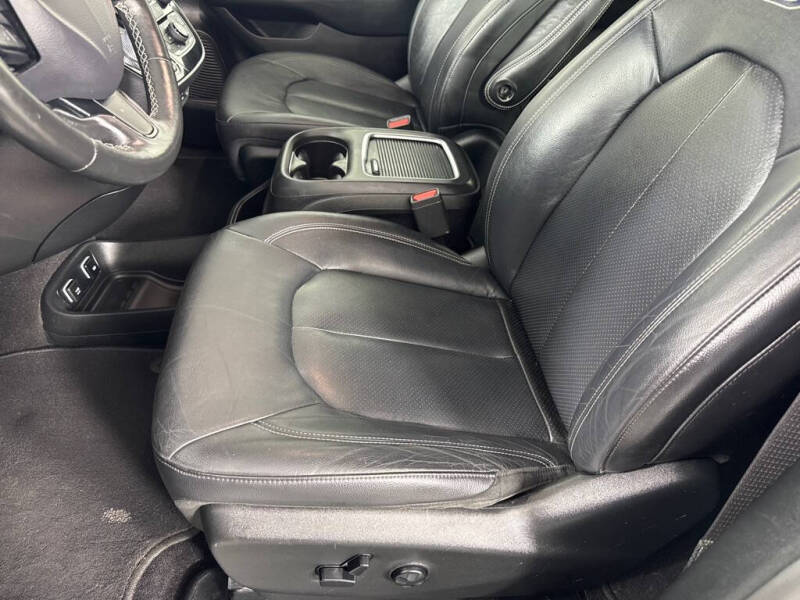 2019 Chrysler Pacifica Touring L Plus