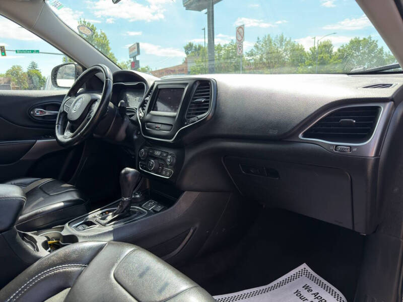2019 Jeep Cherokee Latitude Plus