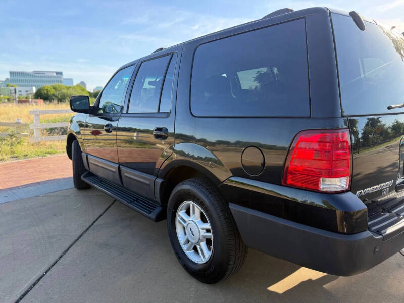 2004 Ford Expedition XLT