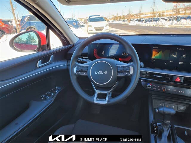 2025 Kia K5 LXS