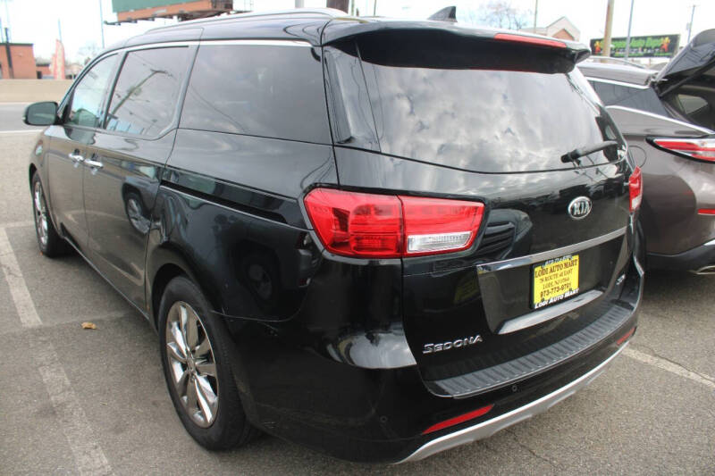 2016 Kia Sedona Limited