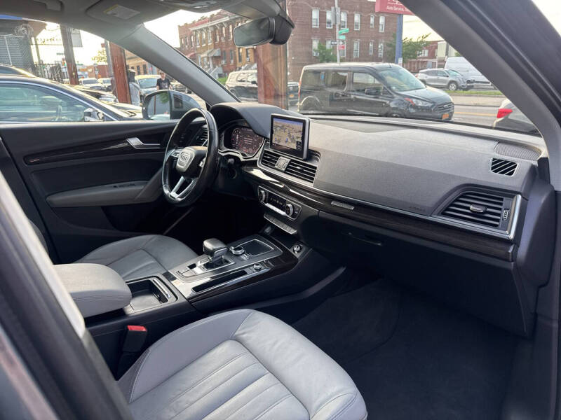 2018 Audi Q5 2.0T quattro Premium Plus