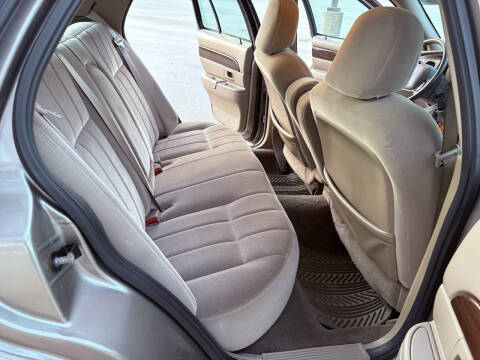 2003 Mercury Grand Marquis GS