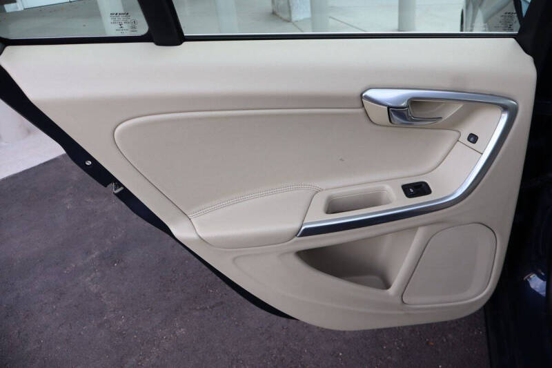 2015 Volvo V60 T5 Drive-E Premier