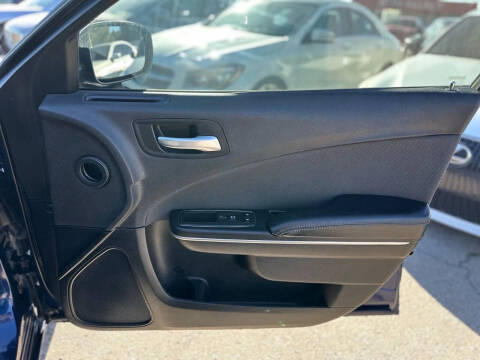 2016 Dodge Charger SE