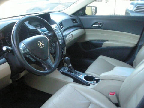 2013 Acura ILX 2.0L w/Premium
