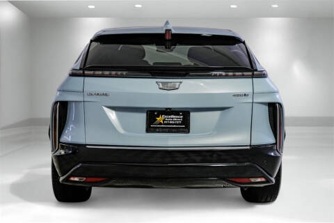 2024 Cadillac LYRIQ Luxury 1