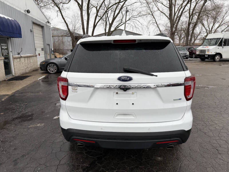 2016 Ford Explorer