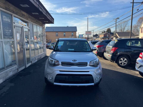 2017 Kia Soul +