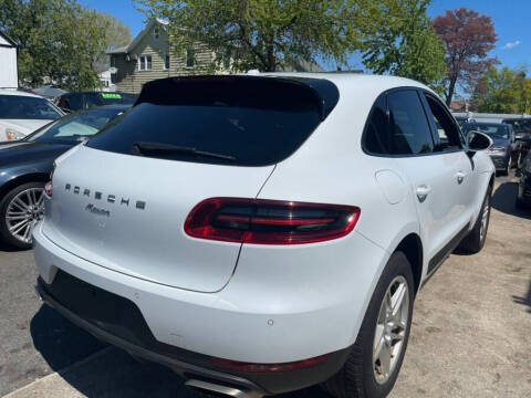 2018 Porsche Macan