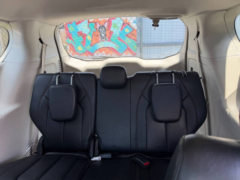 2017 Chrysler Pacifica Touring Plus