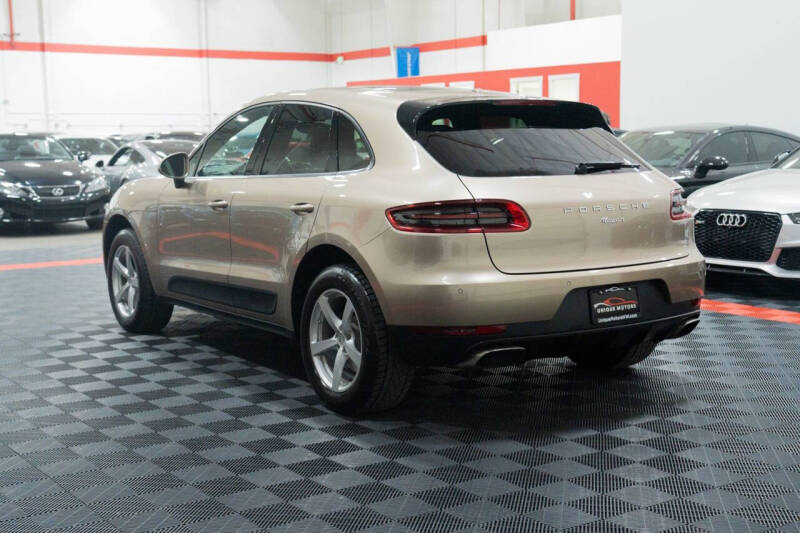 2017 Porsche Macan