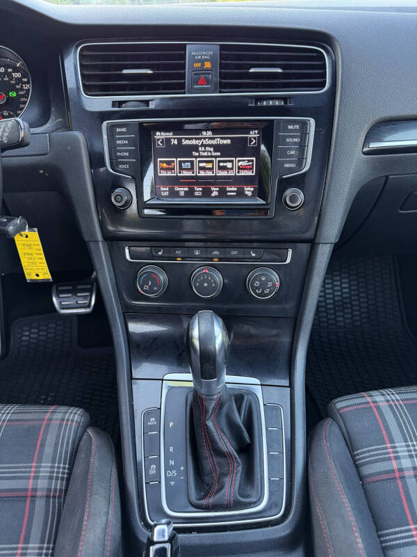 2015 Volkswagen Golf GTI S