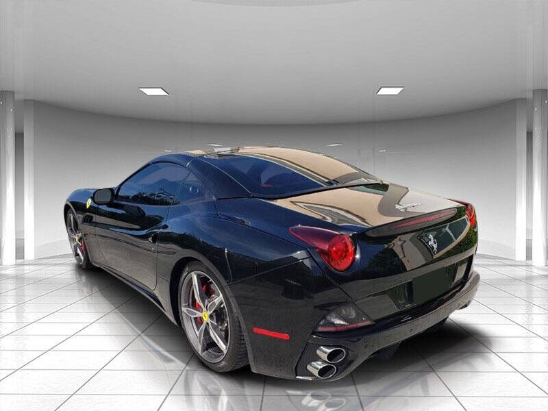 2014 Ferrari California 8
