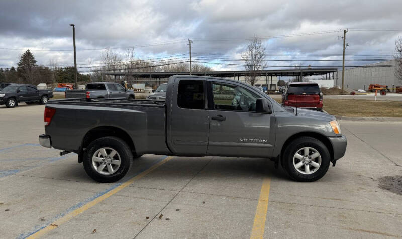 2014 Nissan Titan SV