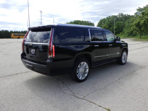 2017 Cadillac Escalade ESV Platinum