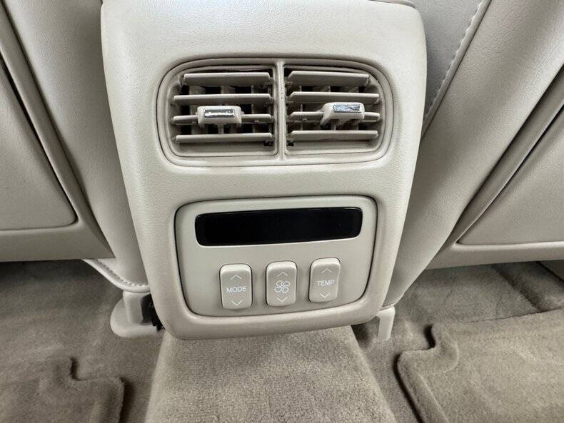 2004 Cadillac DeVille