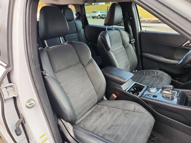 2022 Mitsubishi Outlander SE