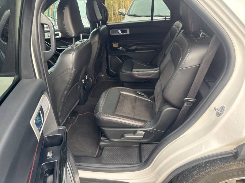 2022 Ford Explorer ST-Line