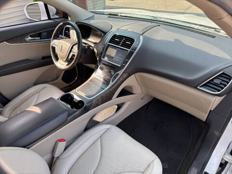 2019 Lincoln Nautilus Reserve