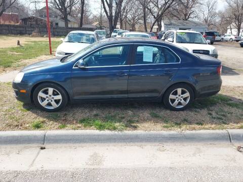 2009 Volkswagen Jetta for sale at D & D Auto Sales in Topeka KS