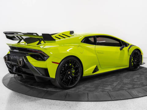 2023 Lamborghini Huracan STO