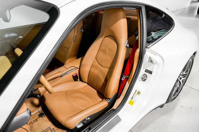 2009 Porsche 911 Carrera 4