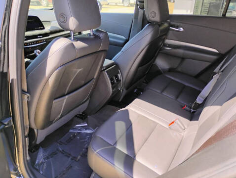 2025 Cadillac XT4 Premium Luxury
