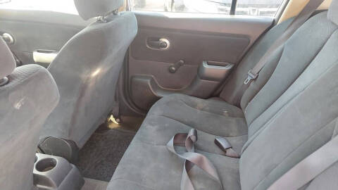 2011 Nissan Versa 1.8 S