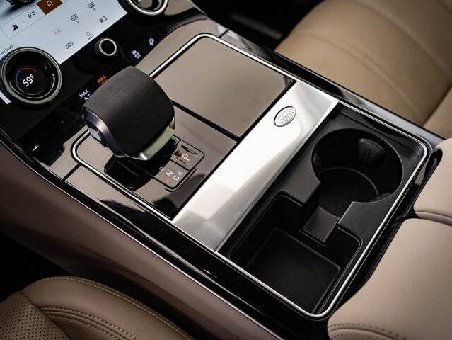 2022 Land Rover Range Rover Velar P250 R-Dynamic S