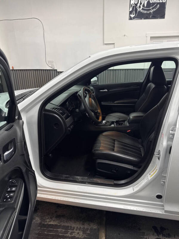 2023 Chrysler 300 S V6