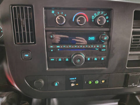 2017 Chevrolet Express LS 2500